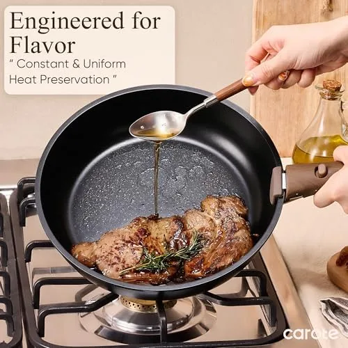 The CAROTE set next to a traditional handled cookware set