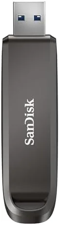 The SanDisk 512GB Extreme PRO flash drive in hand