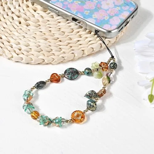 Close look at the inewateri Phone Beaded Strap Cute Vintage Butterfly Flowers Artistic Chain build quality