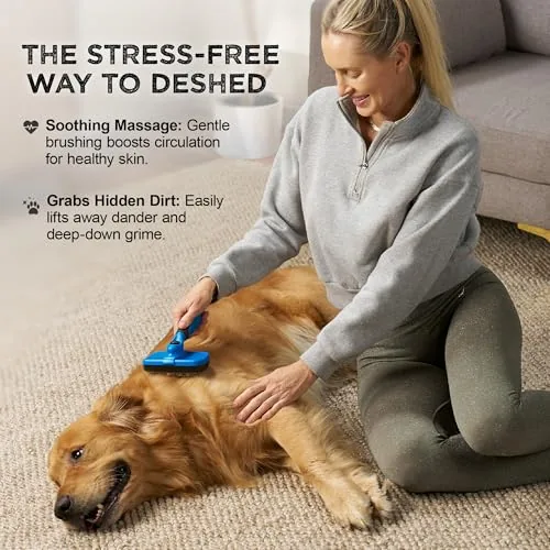 Close view of the retractable bristles on the deshedding brush head