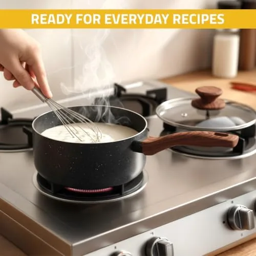 The KICHLY frying pan next to a stainless steel pan for comparison