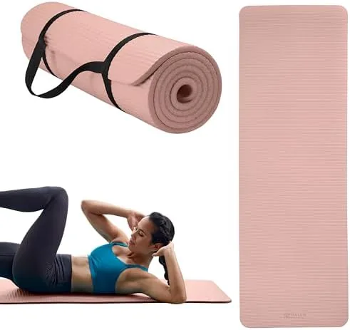 Close look at the Gaiam Thick Yoga Mat, Exercise & Fitness Mat with Easy-Cinch build quality
