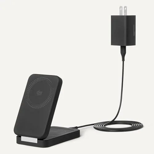 Another view of the Amazon Basics MagSafe Compatible Wireless Charging Station, 25W Max. Fast
