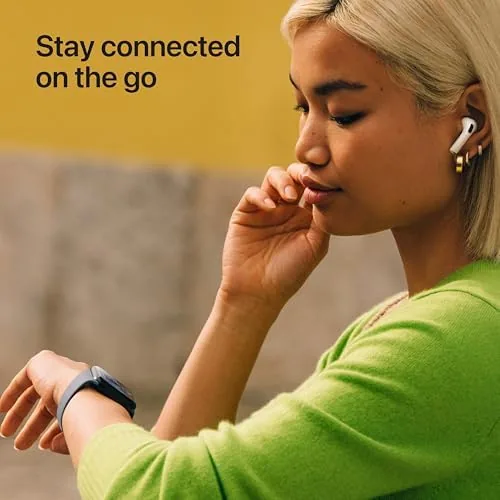 Outdoor run being mapped by the Apple Watch SE 3 GPS
