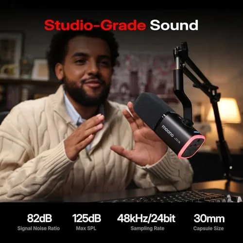 The MAONO PD100W Wireless Dynamic Gaming Microphone for PC with USB-C in real use