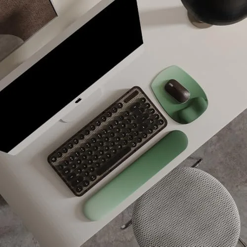Close look at the ErgoFlow Gel Wrist Rest Mouse Pad-Ergonomic Cushion for Desk, Cute build quality